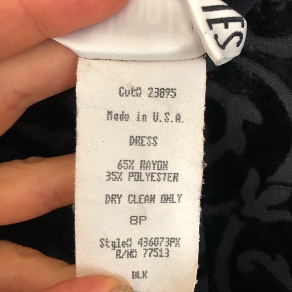 Little Black Dress 💎 - Picture 7 of 8